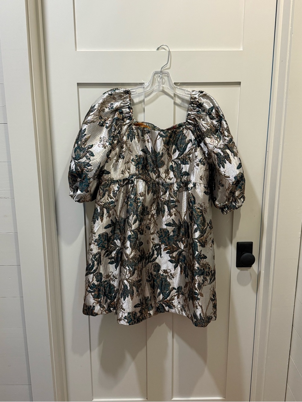 Umgee Emerald Green and Gold Metallic Floral Jacquard Mini Dress